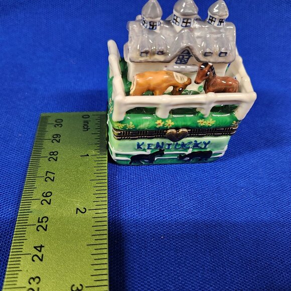 Vintage Kentucky Derby Hinged Trinket Box - Picture 6 of 7